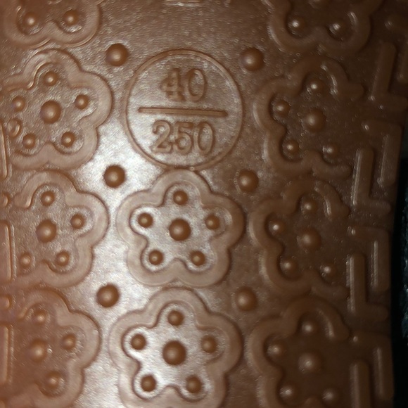 Adorable bohemian embroidered closed flats - Picture 6 of 7